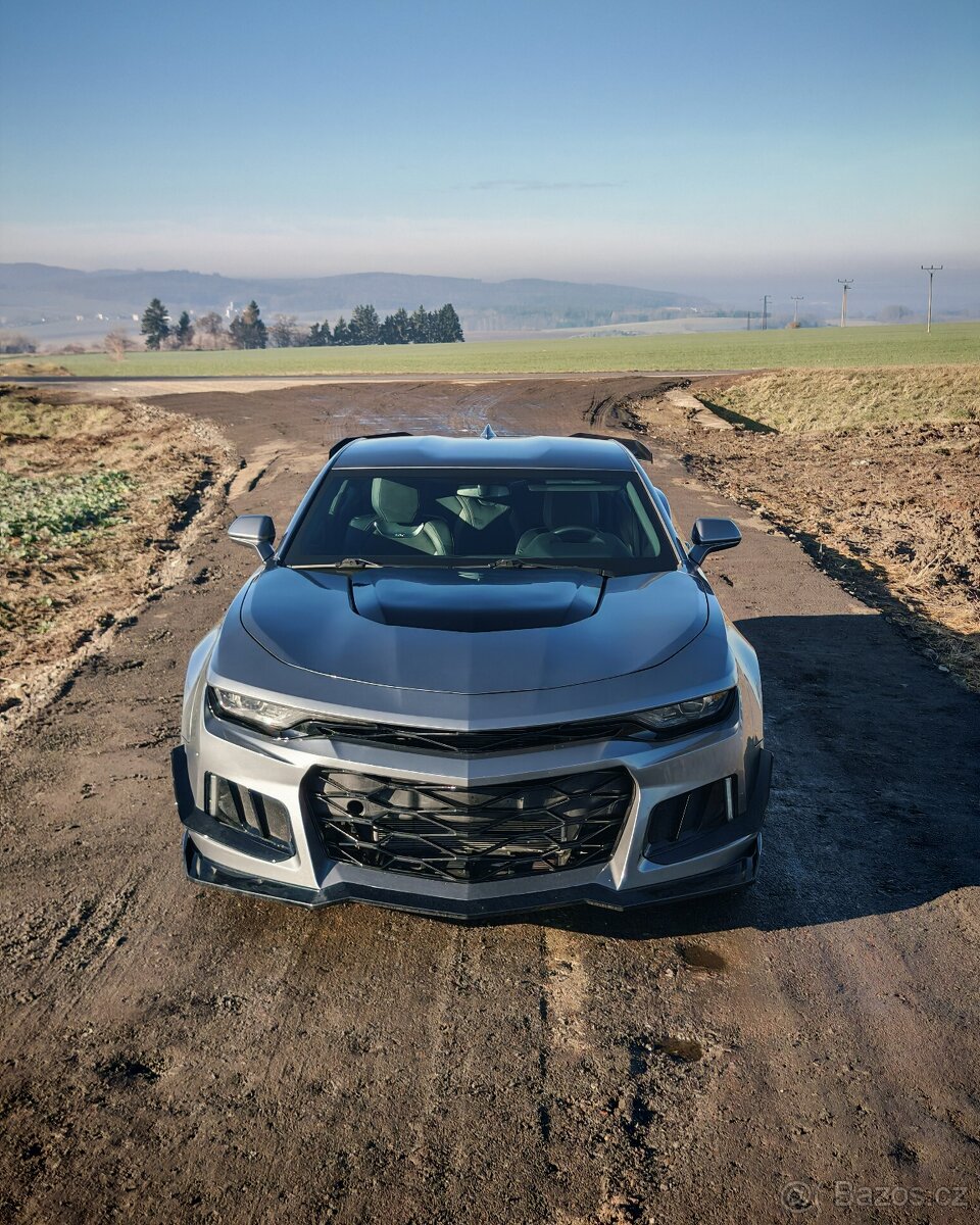 Camaro SS 6,2 V8 339kW - PRONÁJEM - 3