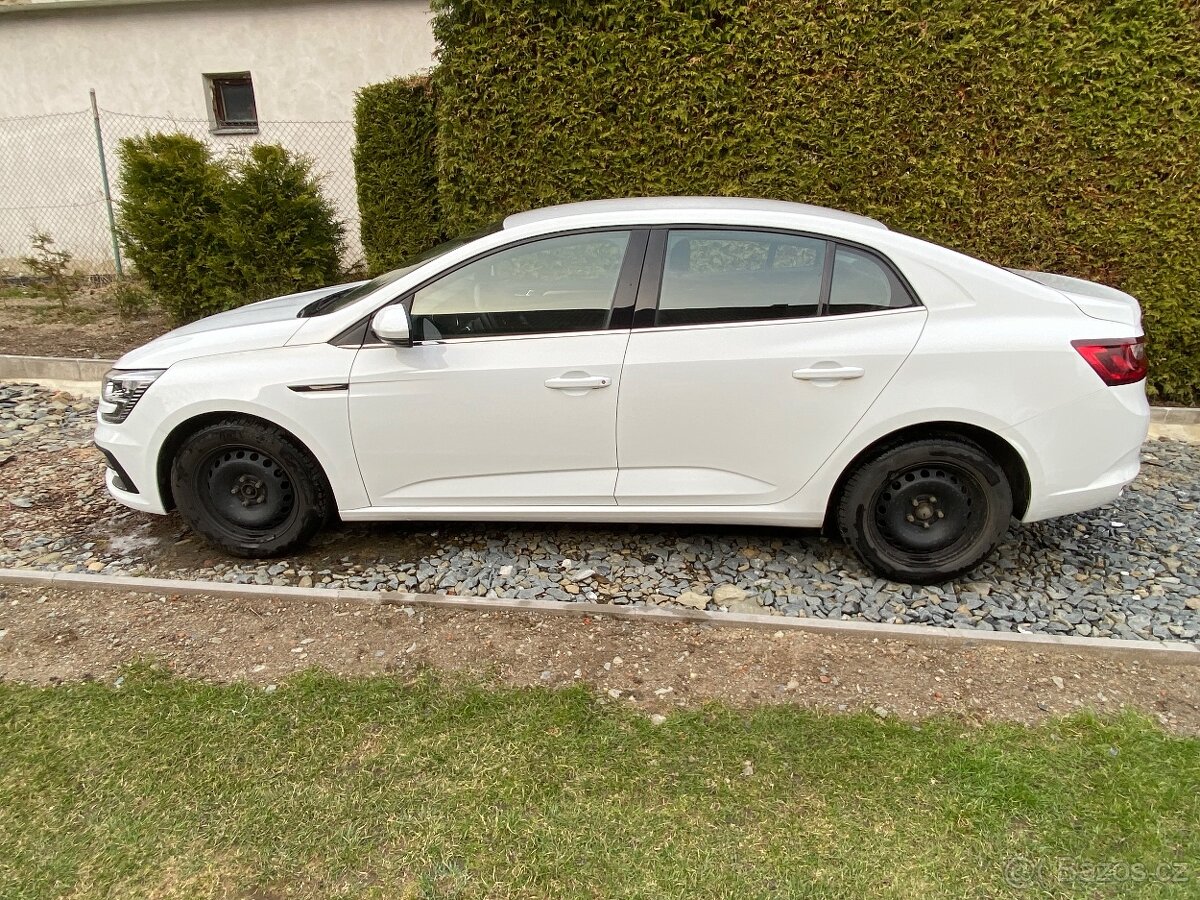 Renault Mégane IV Facelift 2021 - 3