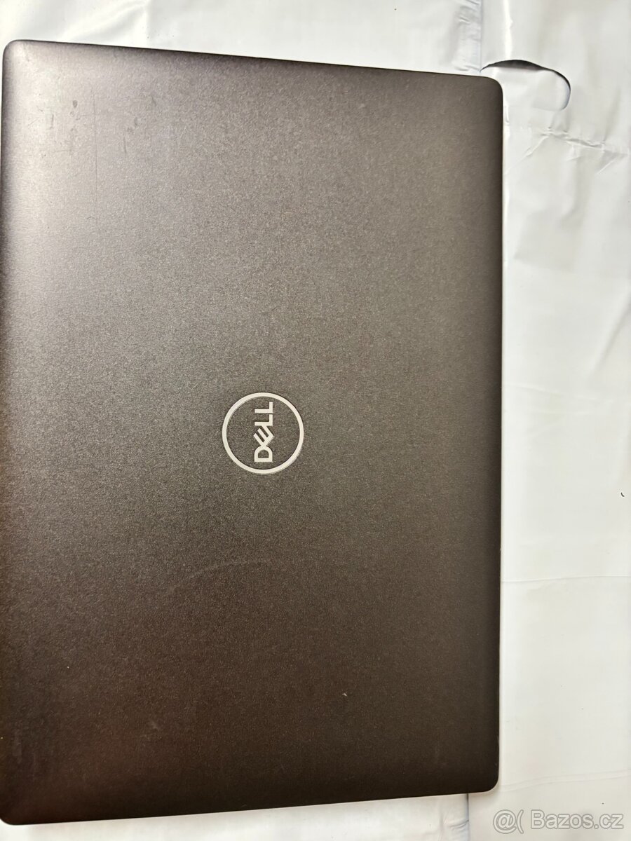 Dell Latitude 5400 - 14 palců - 128 GB - 3
