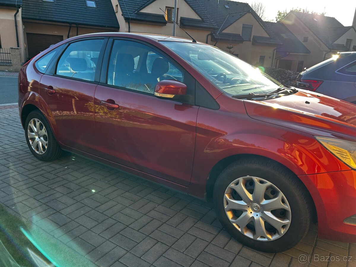 Ford Focus 1.6i - 3