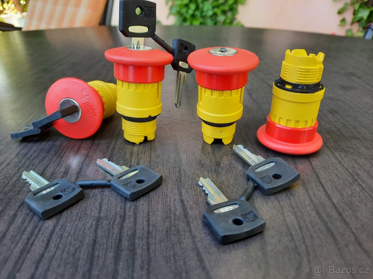 Uzamykatelný spínač Schnaider Electric,čelní prvek,nový. - 3