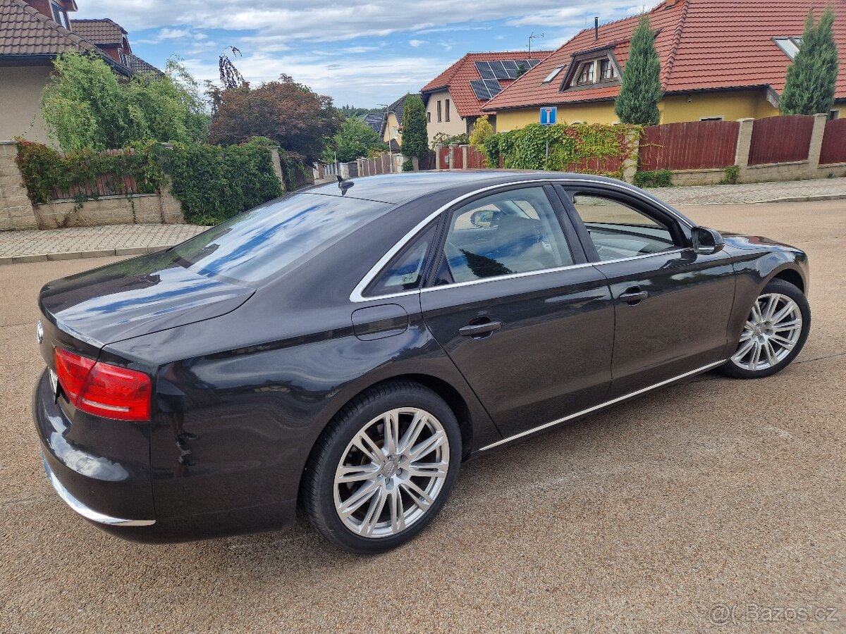 Audi A8 4.2 tdi quattro - původ ČR - - 3