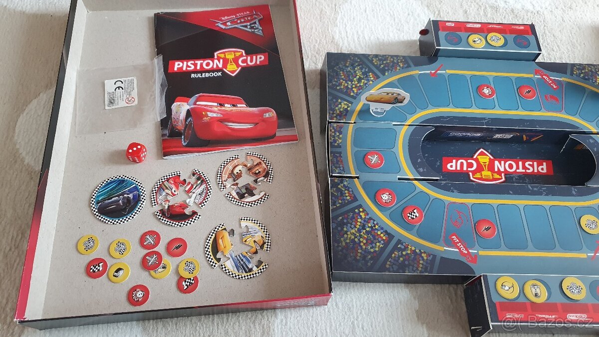 Dětská stolní závodní společenská hra Cars 3 - Piston cup - 3