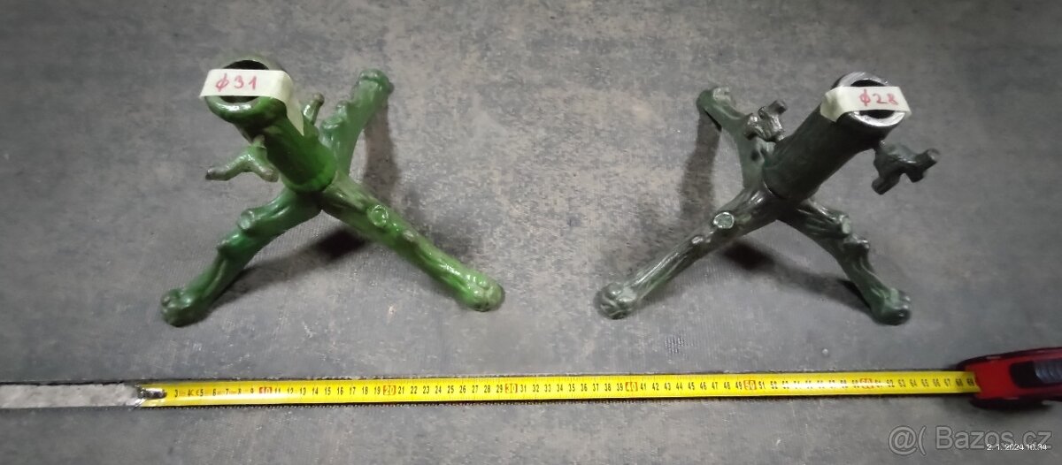 Litinovy stojan na stromek - 3