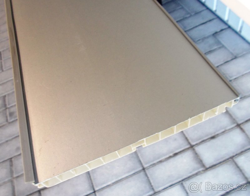 lišta plastová nepoužitá - 3