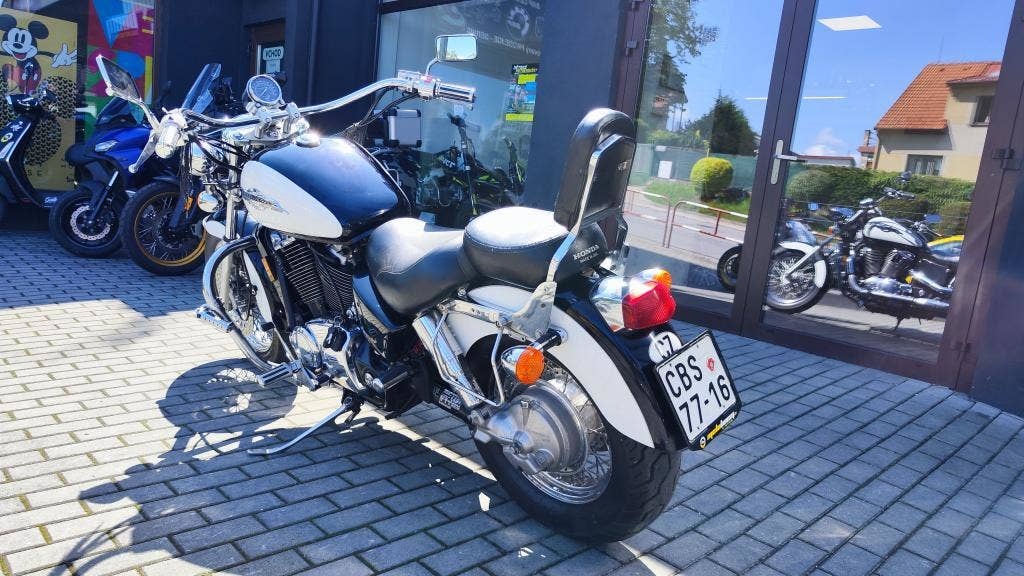 Honda VT 1100 C2 Shadow - 3