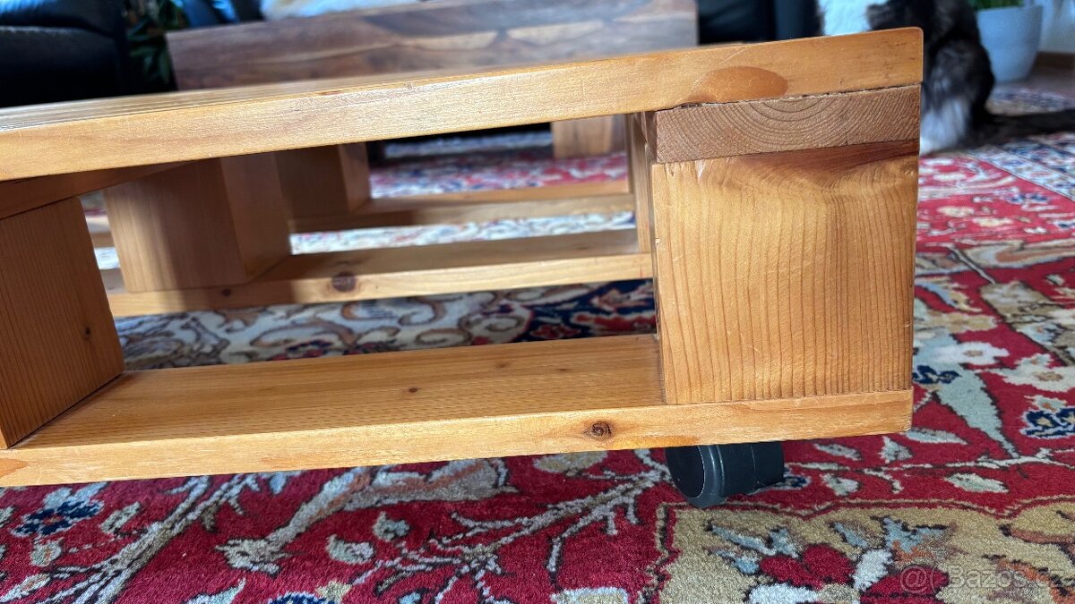 Konferenční stolek z palet - 3