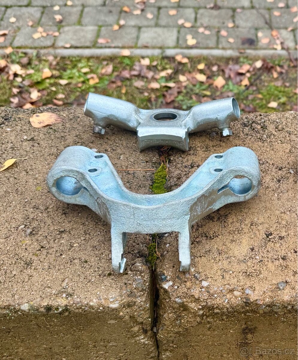 Jawa perak, Ogar 350 - podkova a držák - 3