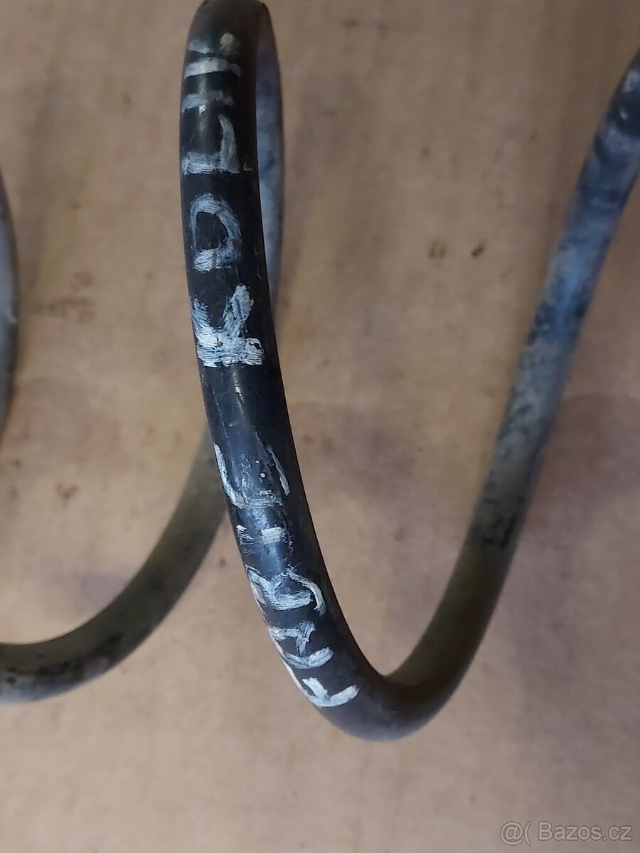 přední pružina Fabia 1 SDI - 3