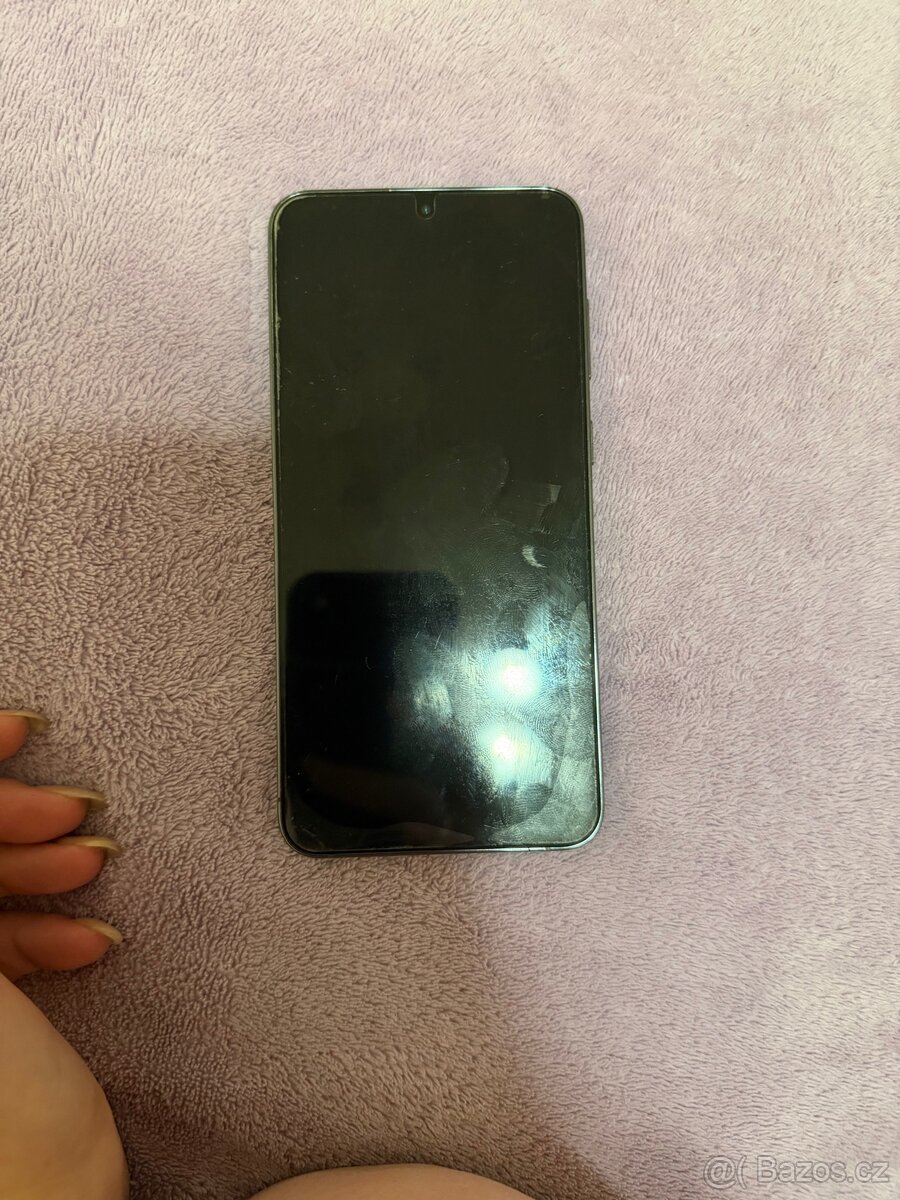 Prodám telefon 8000 či - 3