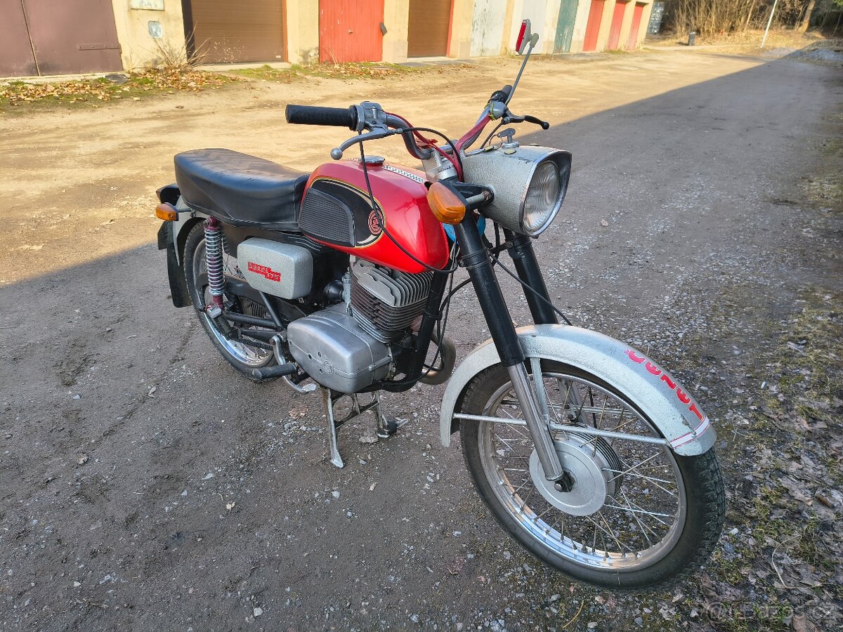 ČZ 175 1973 bez TP - 3
