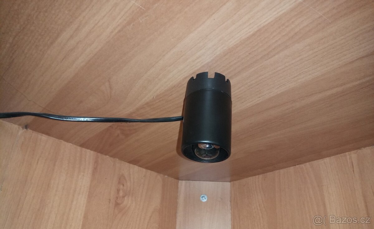 Rohový skleník s osvětlením. - 3