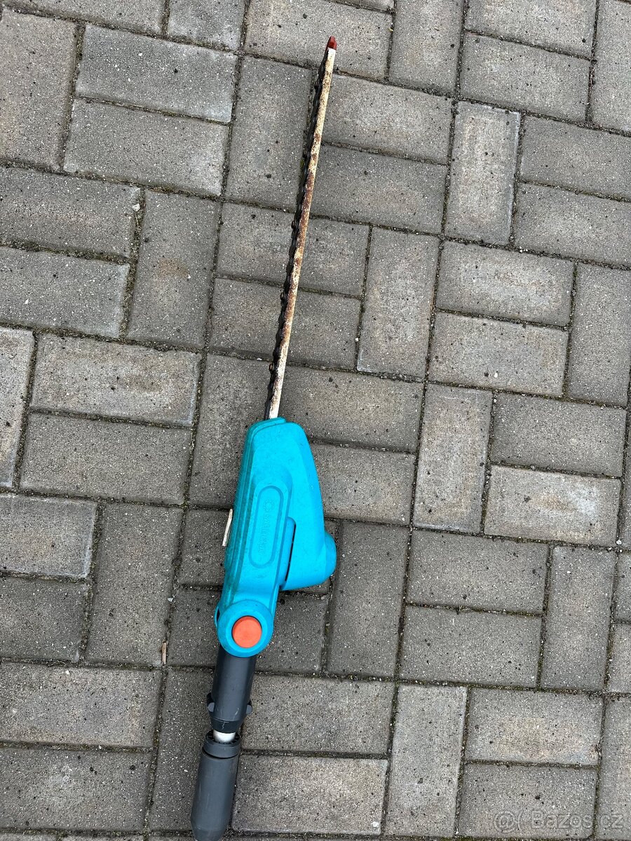 Gardena teleskopický plotostřih-bez baterie - 3