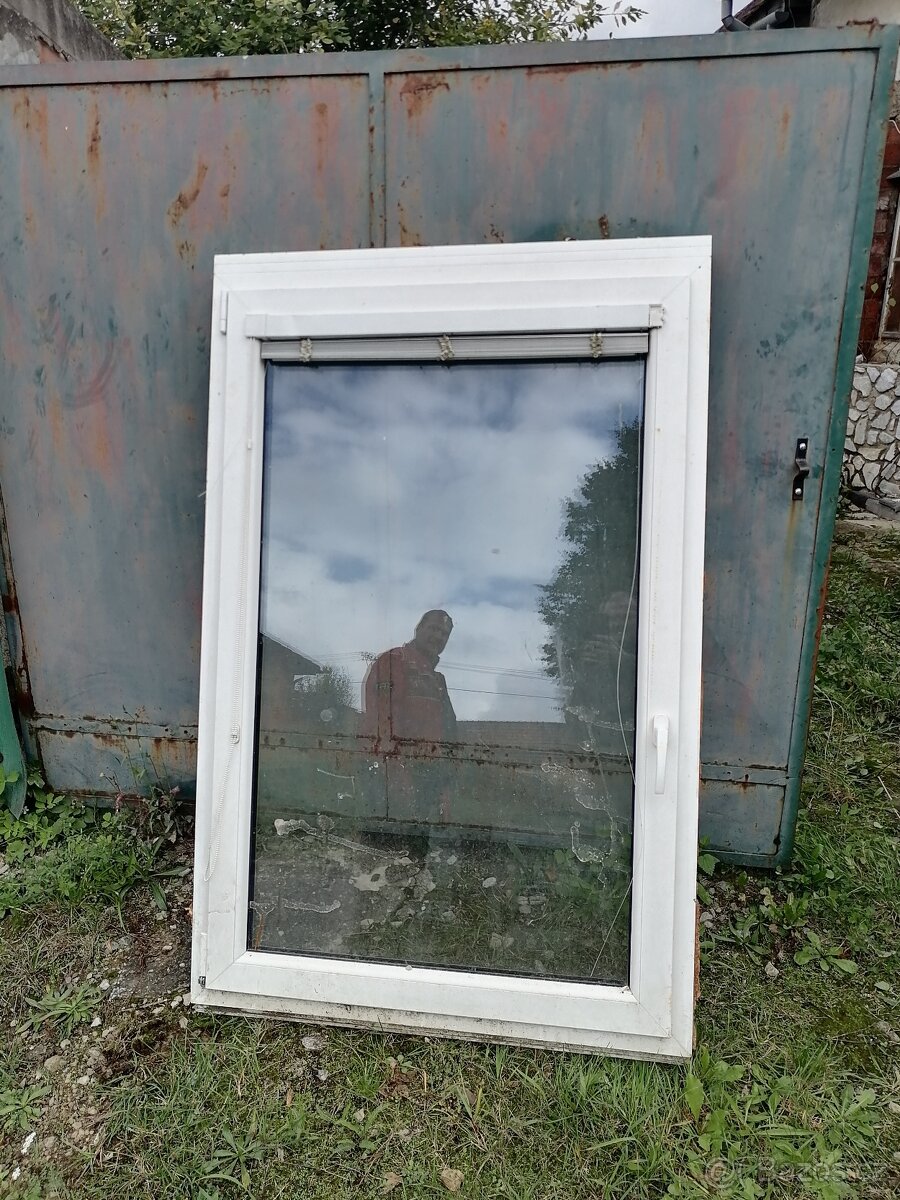 PLASTOVÁ OKNA S DEKOREM DŘEVA - čtěte popis - 3