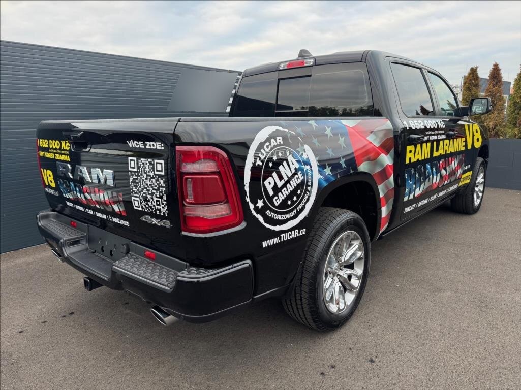 RAM 1500 5,7 V8 E-Torque Laramie Crew Cab (2024) - 3