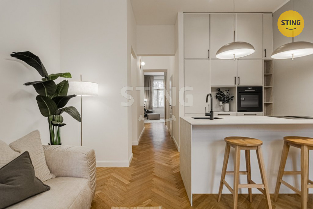 Prodej bytu 2+kk s balkonem po kompletní rekonstrukc, 134473 - View 3