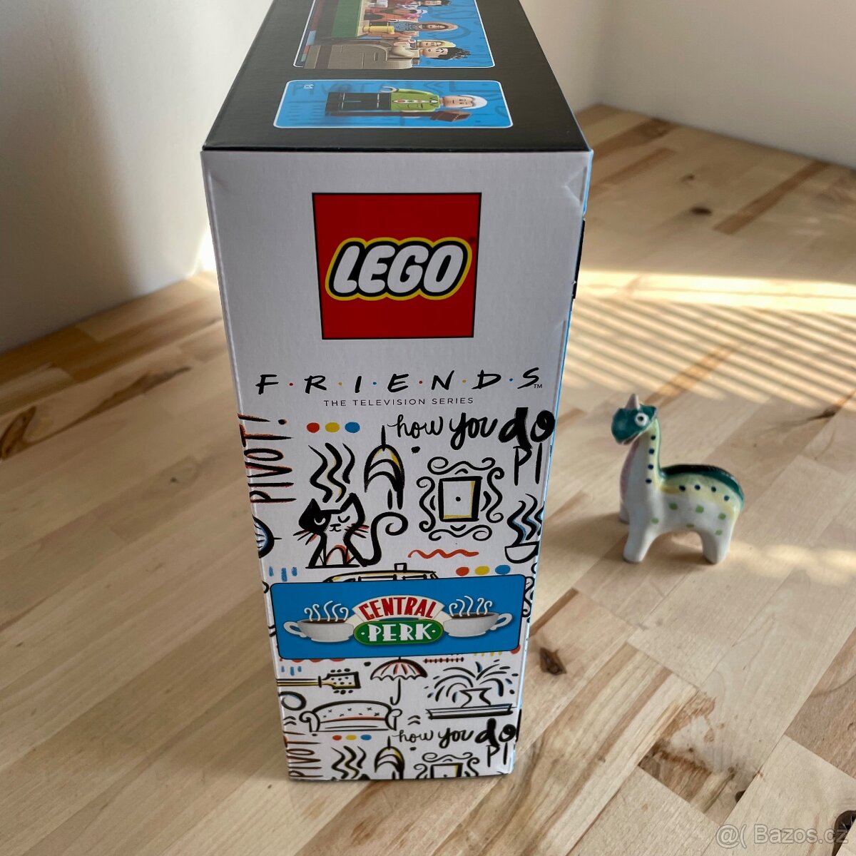 Prodám LEGO 21319 Central Perk - 3