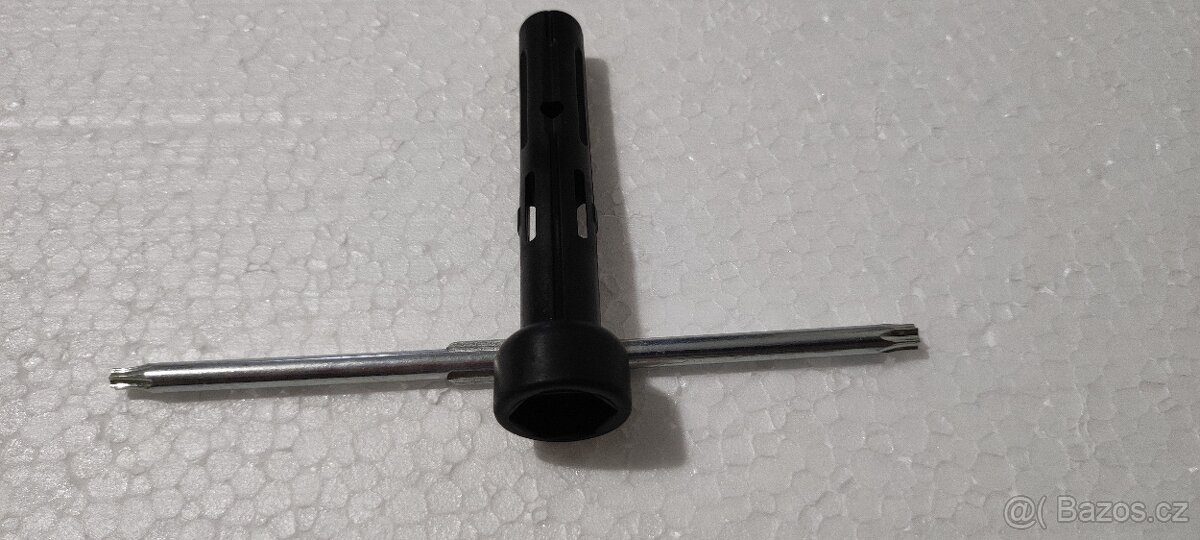Šroubovák Škoda - 3
