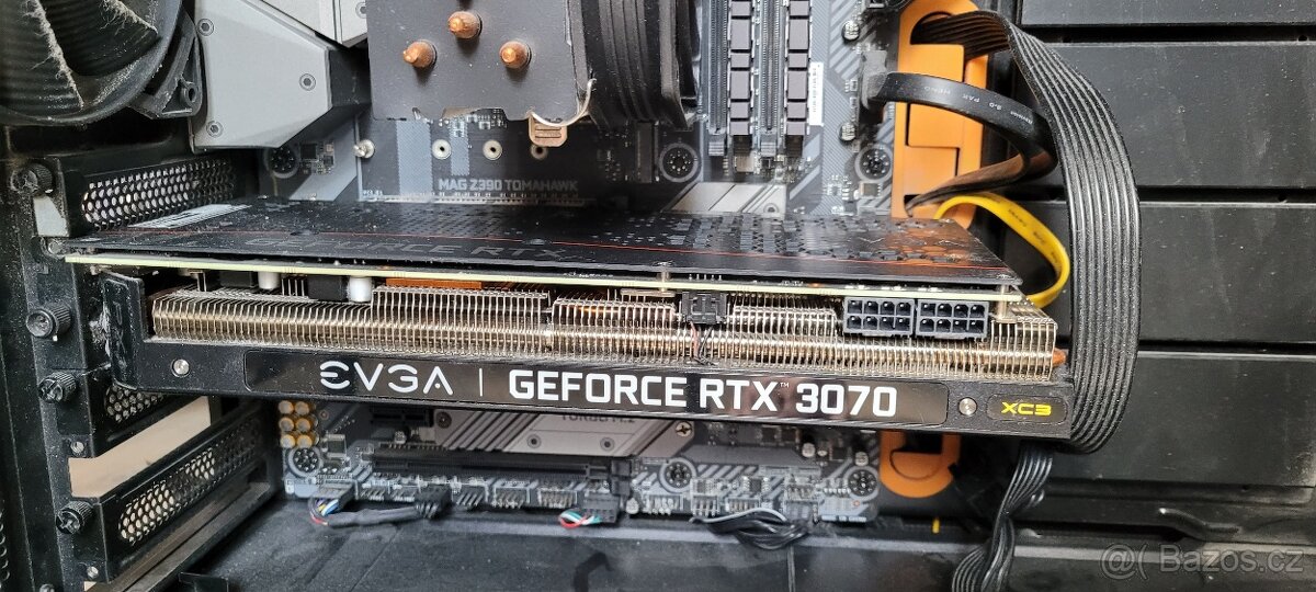 PC s Nvidia Geforce 3070 & i7-9700K 3.6 GHz 8 core - 3