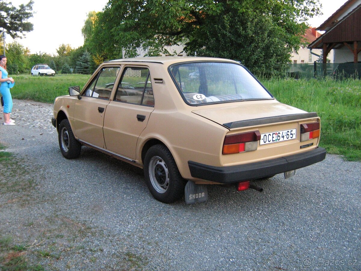 Škoda 105 1987 - 3