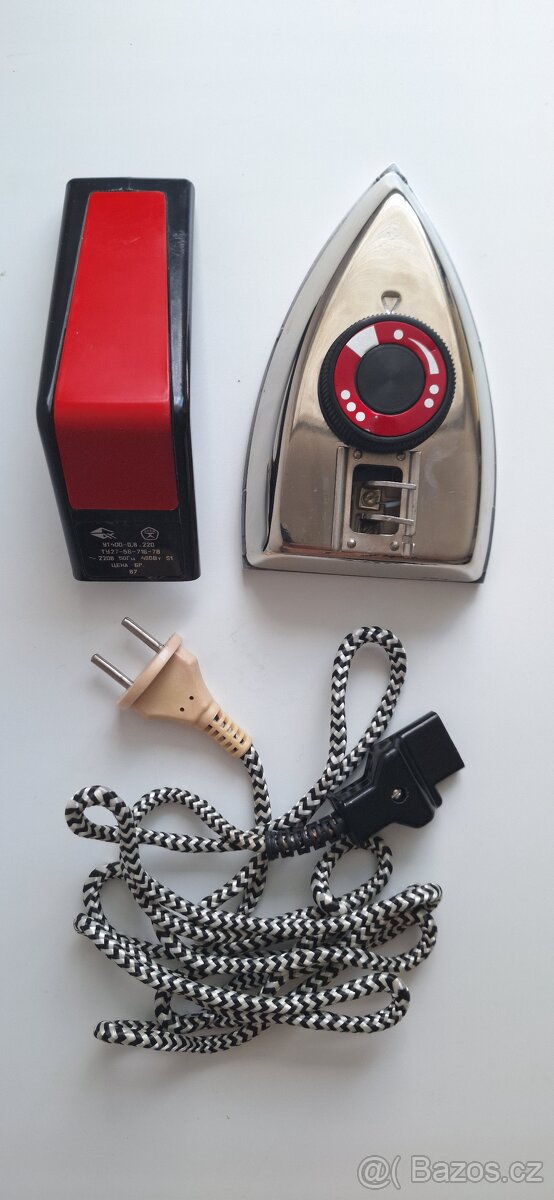 Retro žehlička SSSR – sběratelský kousek, plně funkční - 3