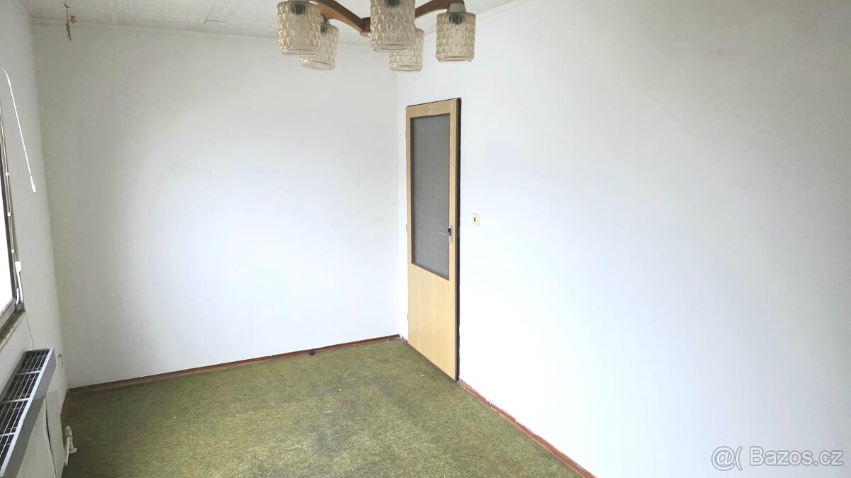 Prodej rodinného domu 4+1 v obci Rousměrov, okr. Žďár nad Sá - 3