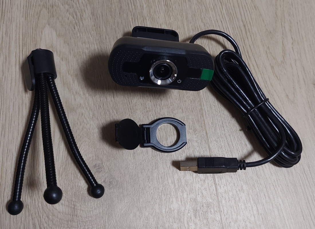 HD webkamera Larmtek 1080P černá s krytem - 3