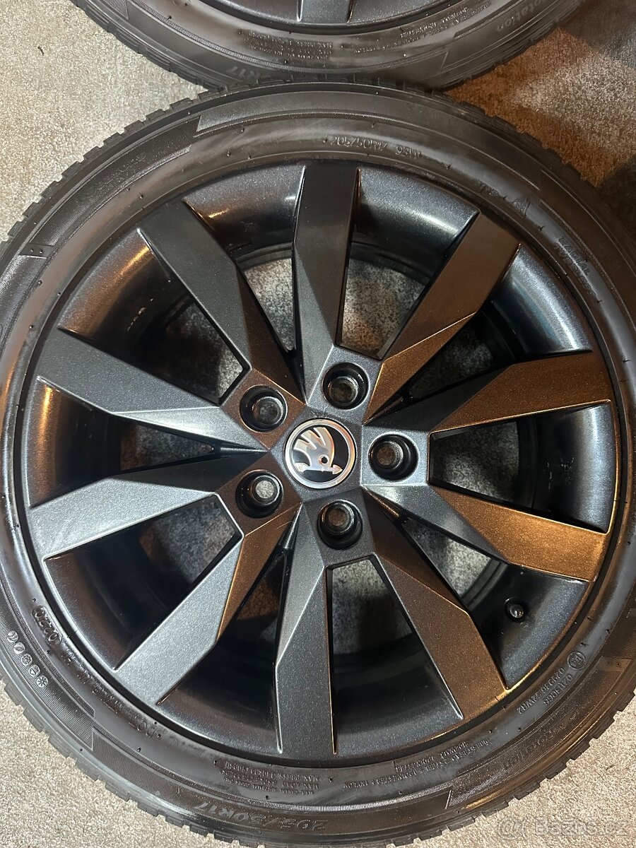 ALU Kola ŠKODA 5x112 R17 CRYSTAL Zimní Pneu 205/50/17 - 3