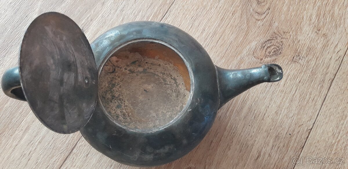 Starozitna konvice - 3