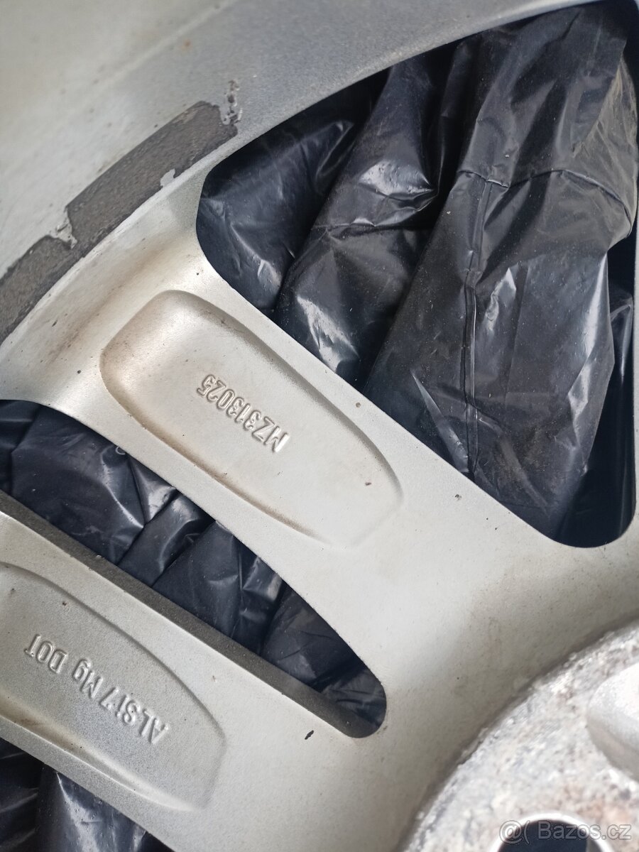 MITSUBISHI ALU KOLA 17" - 3