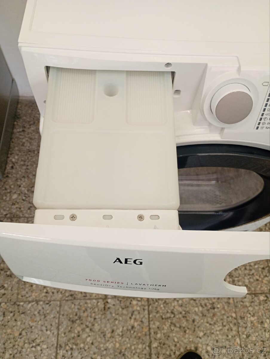 Sušička prádla s tepelným čerpadlem AEG - 3