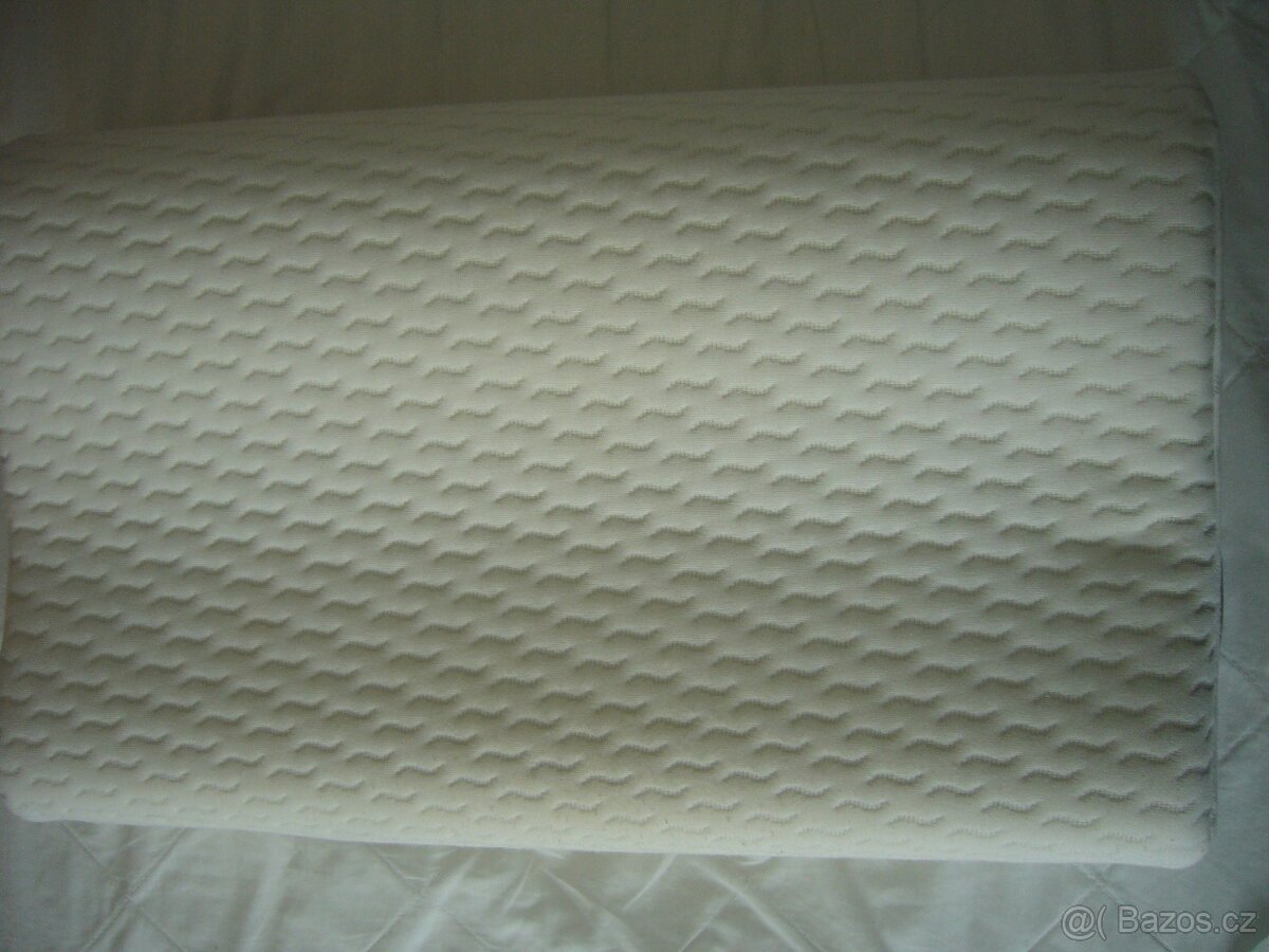 Prodám anatomický polštář zn. Wellpur - 3