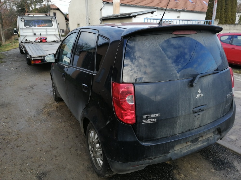 Mitsubishi Colt 2009-2012 - 3