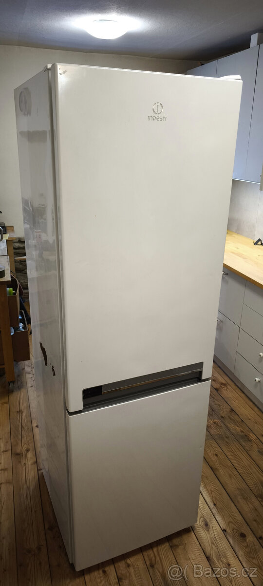 Lednice Indesit, plně funkční -- levně - 3