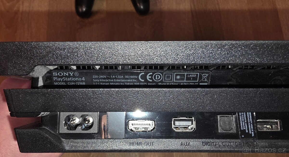 SONY Playstation 4 Pro 1TB - 3