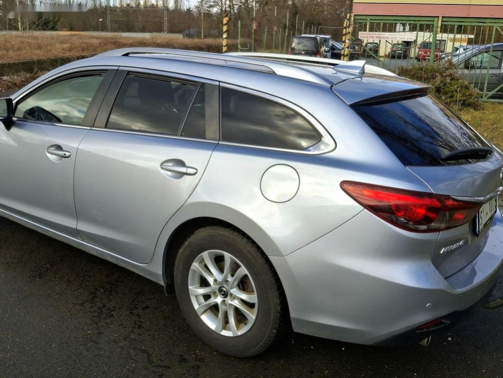Mazda 6,2.0 121 KW Facelit 1. majitel - 3