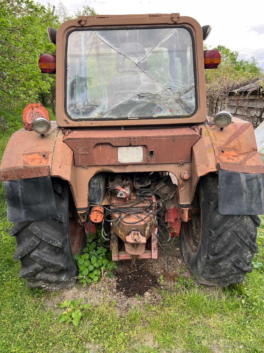 Bělorus MTZ 80 - 3