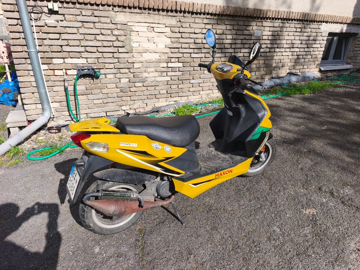 Skútr Maxon Forcer 50 - 3