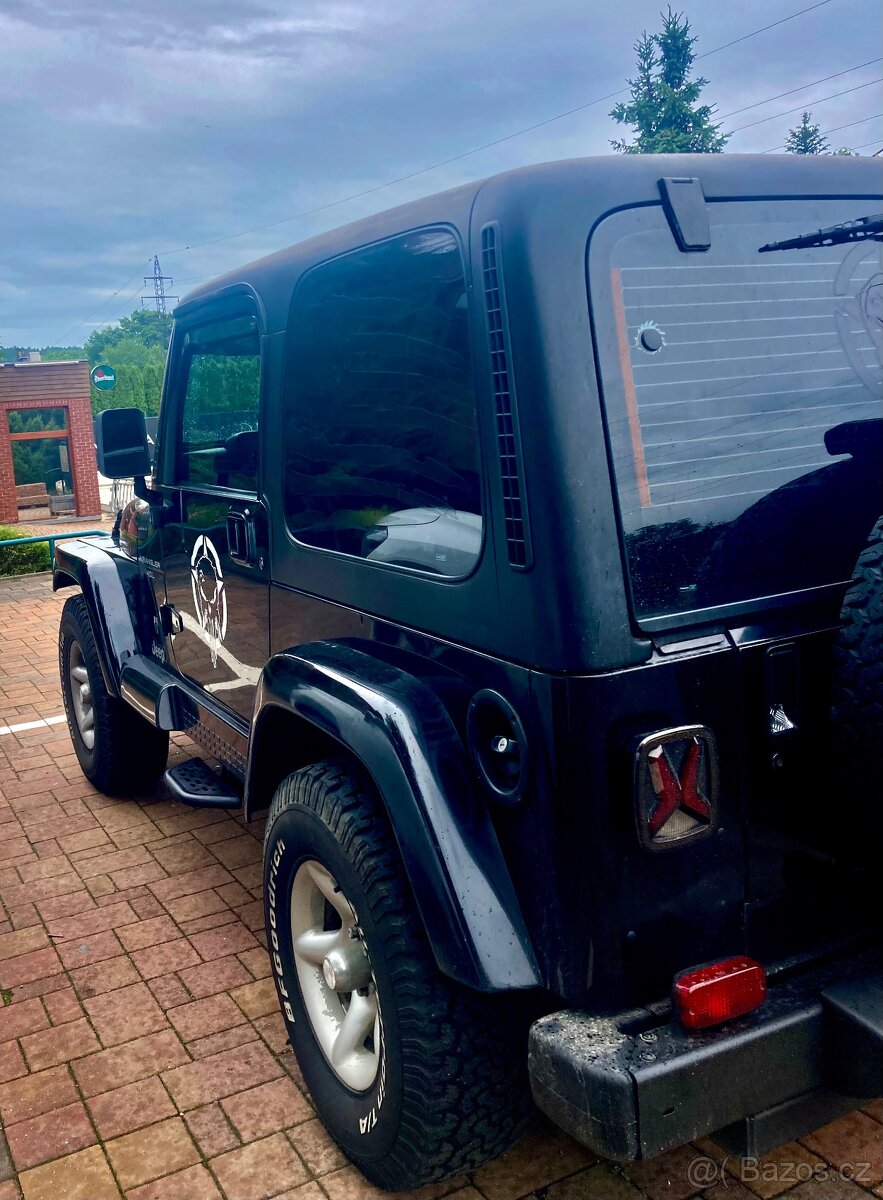 Jeep Wrangler 4.0L V6 TJ 4X4 evropská verze