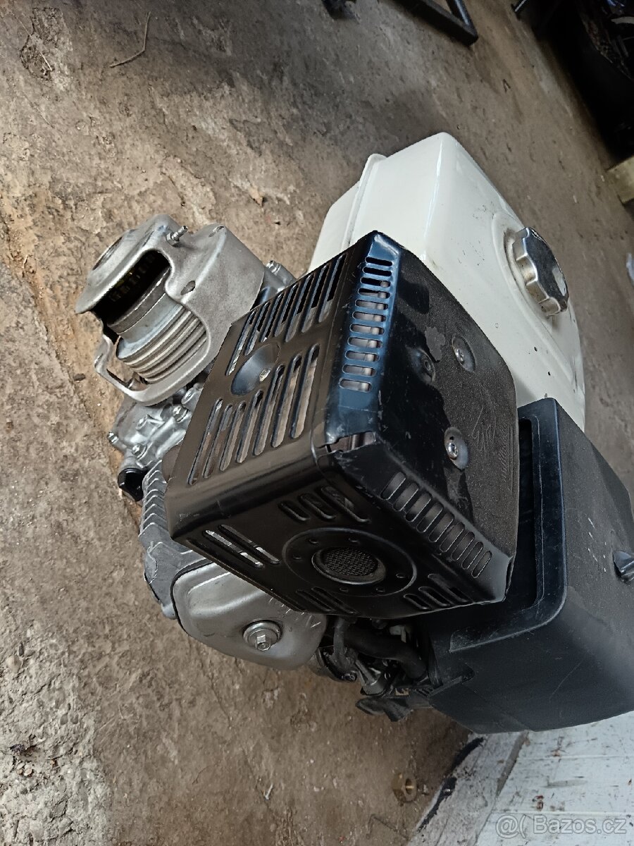 Motor Honda GX390 se spojkou - 3