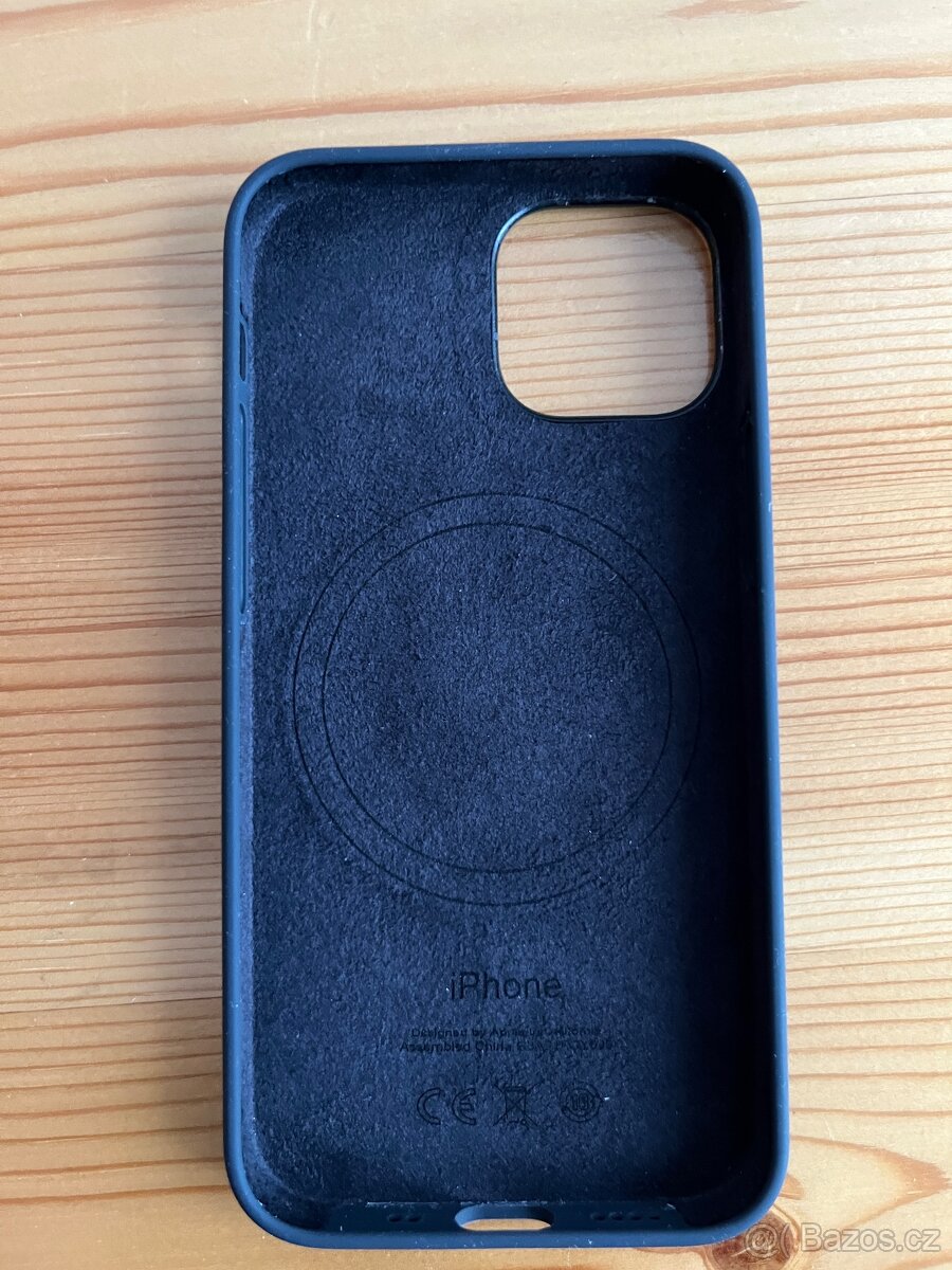 Silikonový kryt iPhone 13 Mini s Magsafe - 3