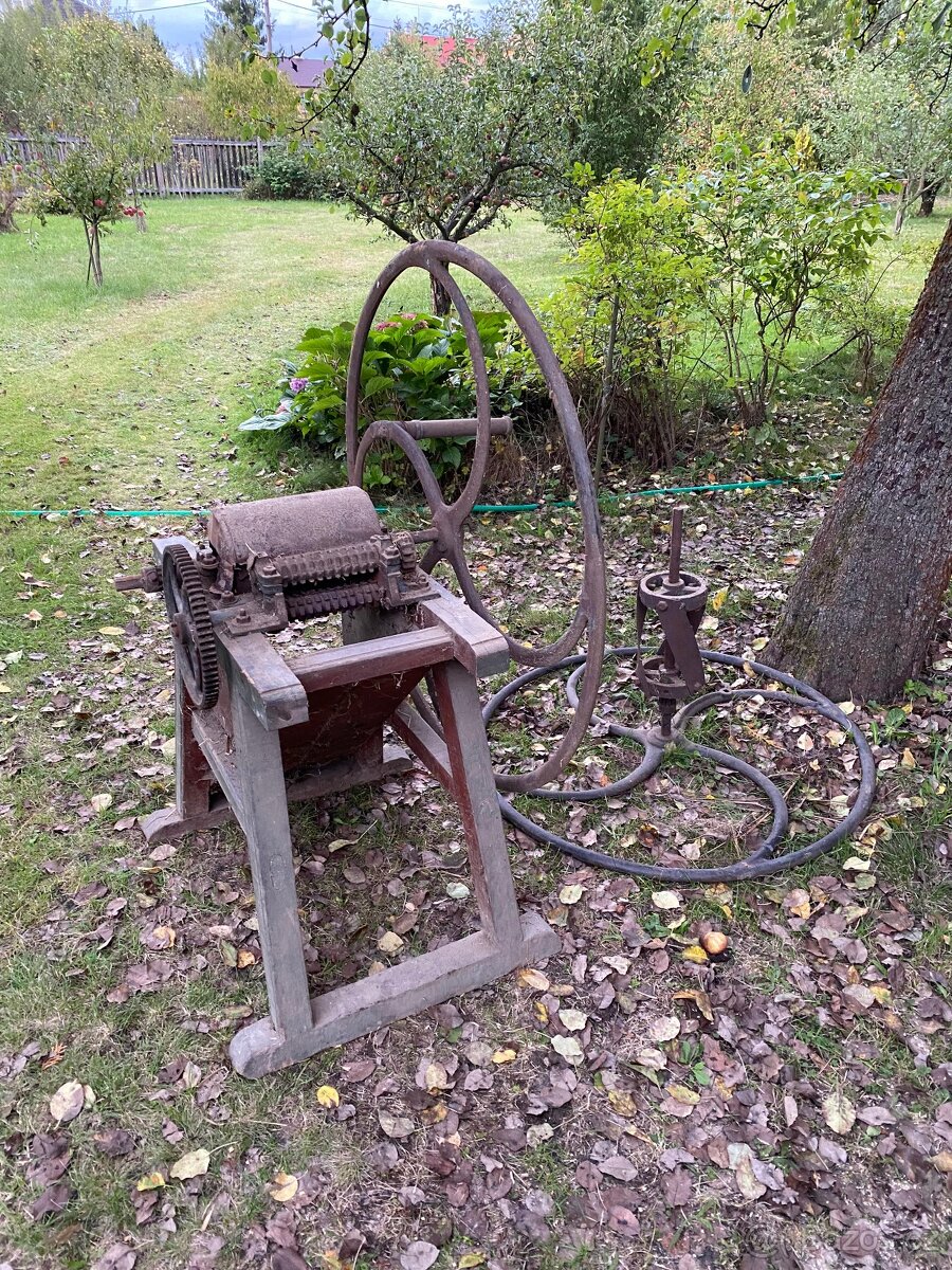 Historická stará sečkovnice, sečkačka - 3