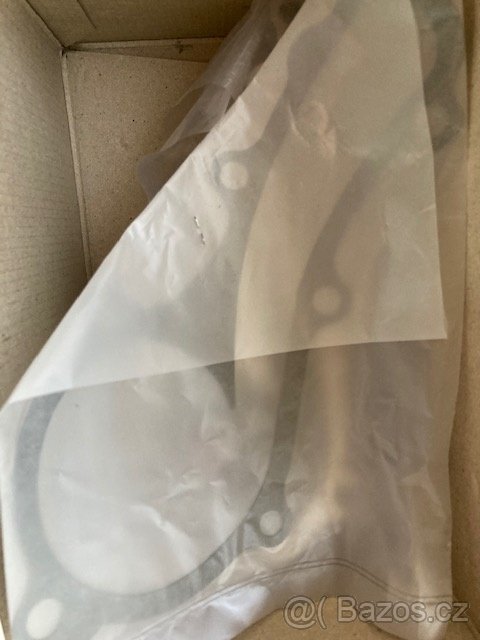 Nissan Almera vodní pumpa - 3