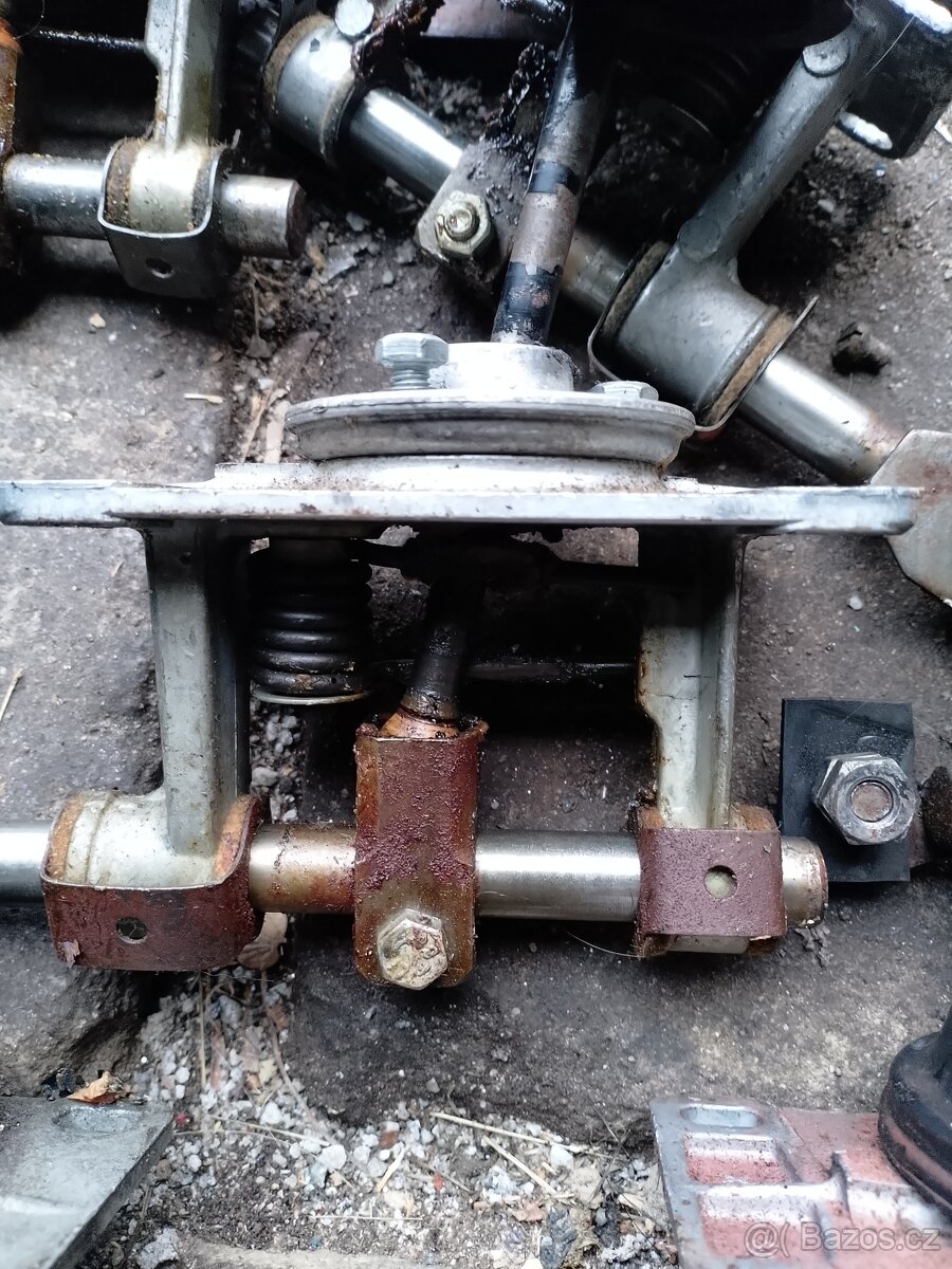 Škoda 100L 110L 105L 120L kulisa řazení - 3