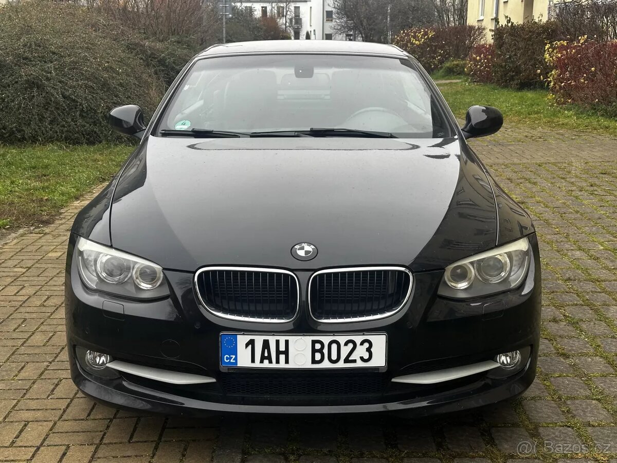 BMW Řada 3 E93 320D 135kW Cabrio Xenony Kamera Kůže Tempomat - 3