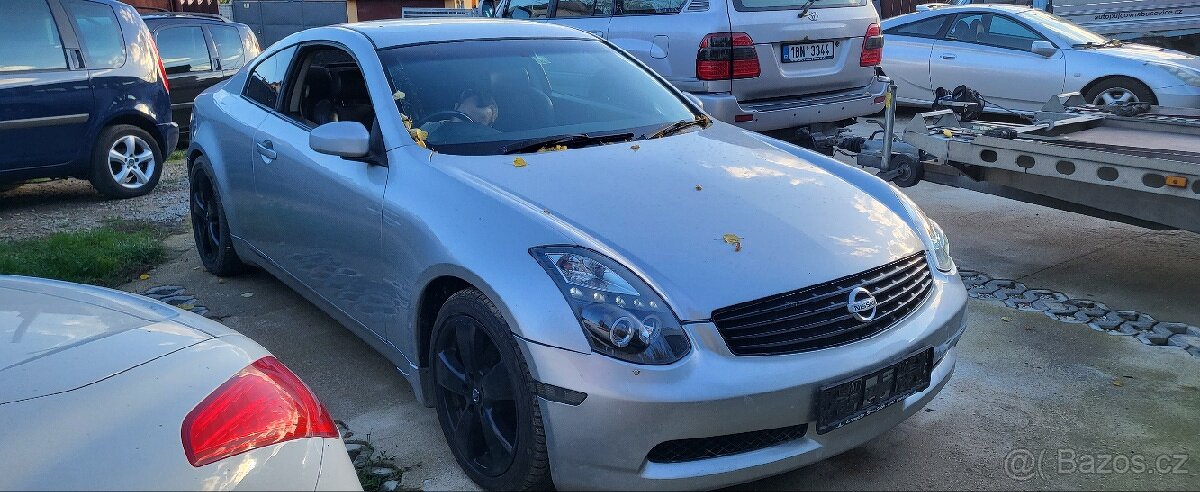 Nissan Skyline 350GT Japan - 3