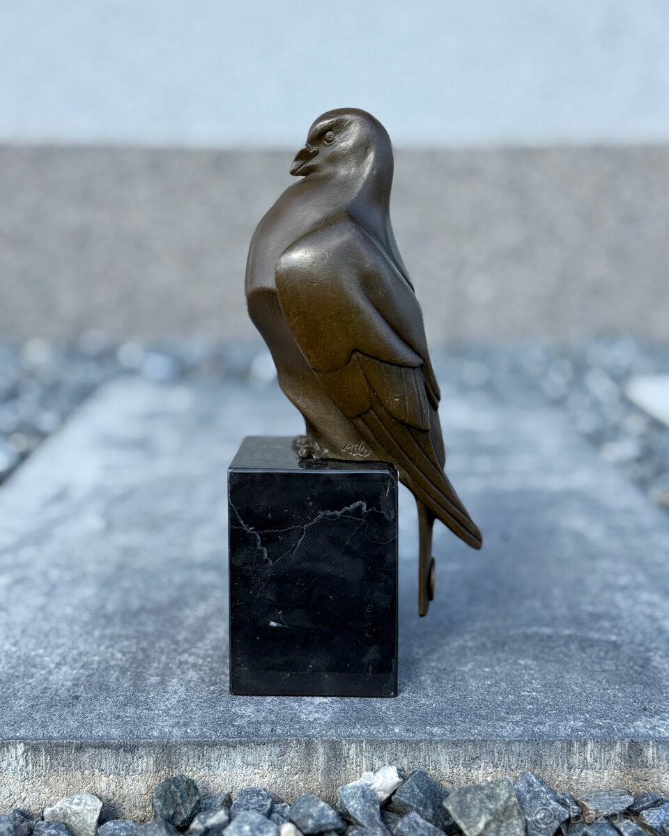 Moderní bronzová socha Holub symbol míru a lásky dekorace - 3