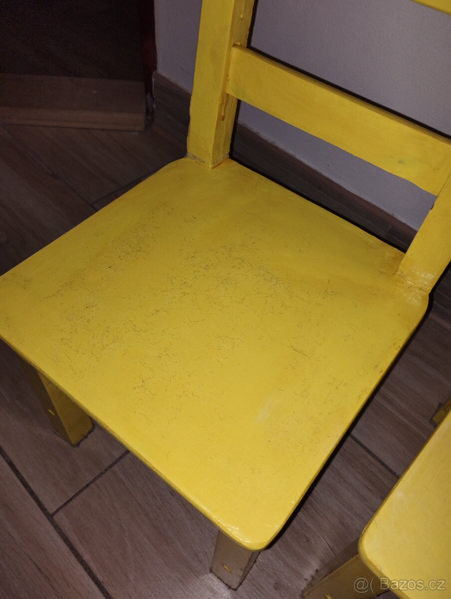 Dětský stolek a židličky - 3
