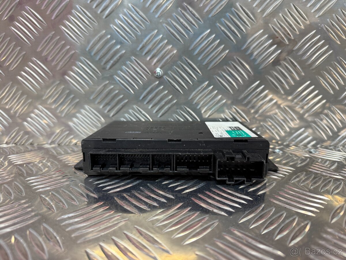 ŘÍDICÍ JEDNOTKA KOMFORTU 4B0962258A - 3