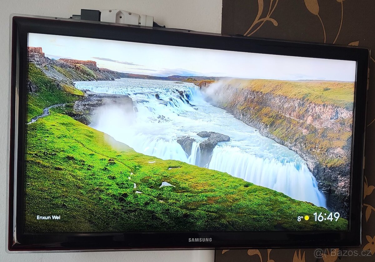 2xTV Samsung UE40D5520, UE32D5500 - 3